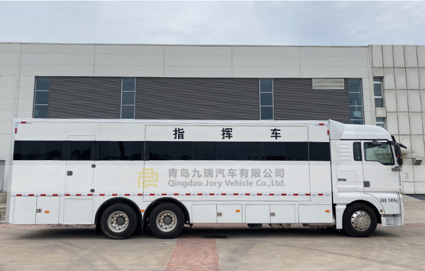 hjc888黄金城汽车-消防指挥车，动力强劲、多种通讯方法助力高效协同