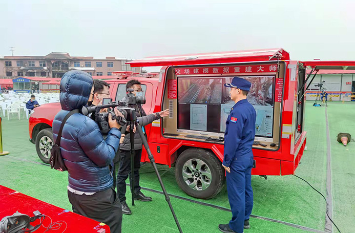 长城炮火场勘探车 火场数据建模利器